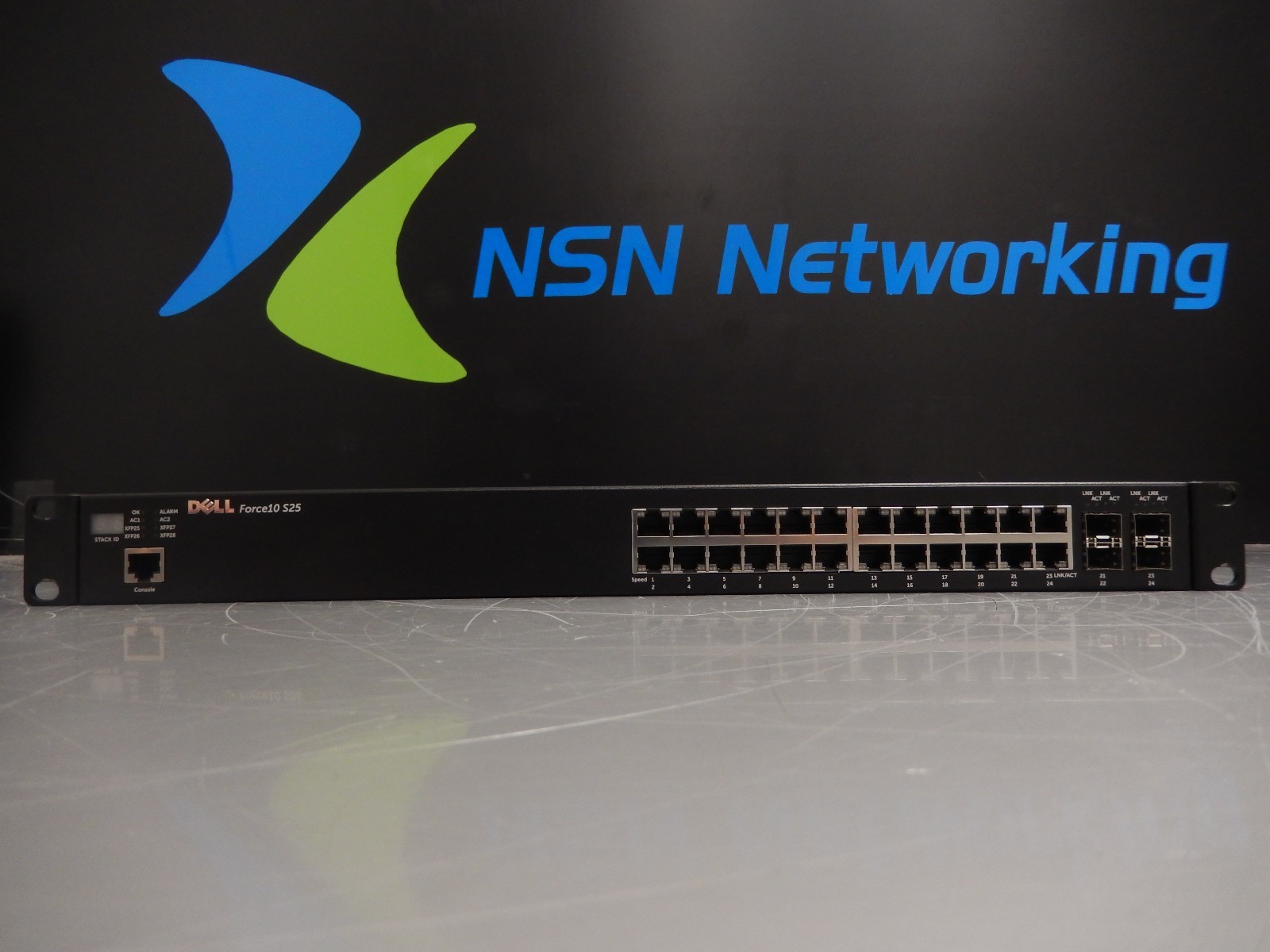 Dell KTKM4 Force10 S25 S25-01-GE-24T 759-00057-04 24-Port Gigabit Switch
