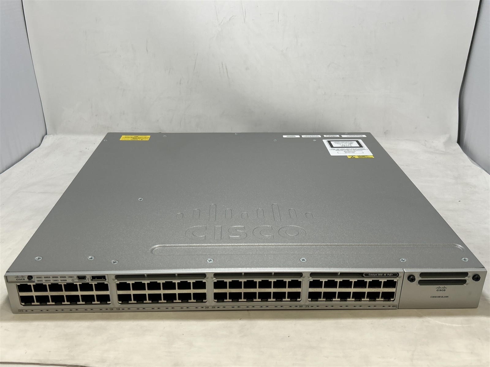 Cisco Catalyst 3850 48 PoE+ 48-Port Gigabit Network Switch WS-C3850-48P-S V07