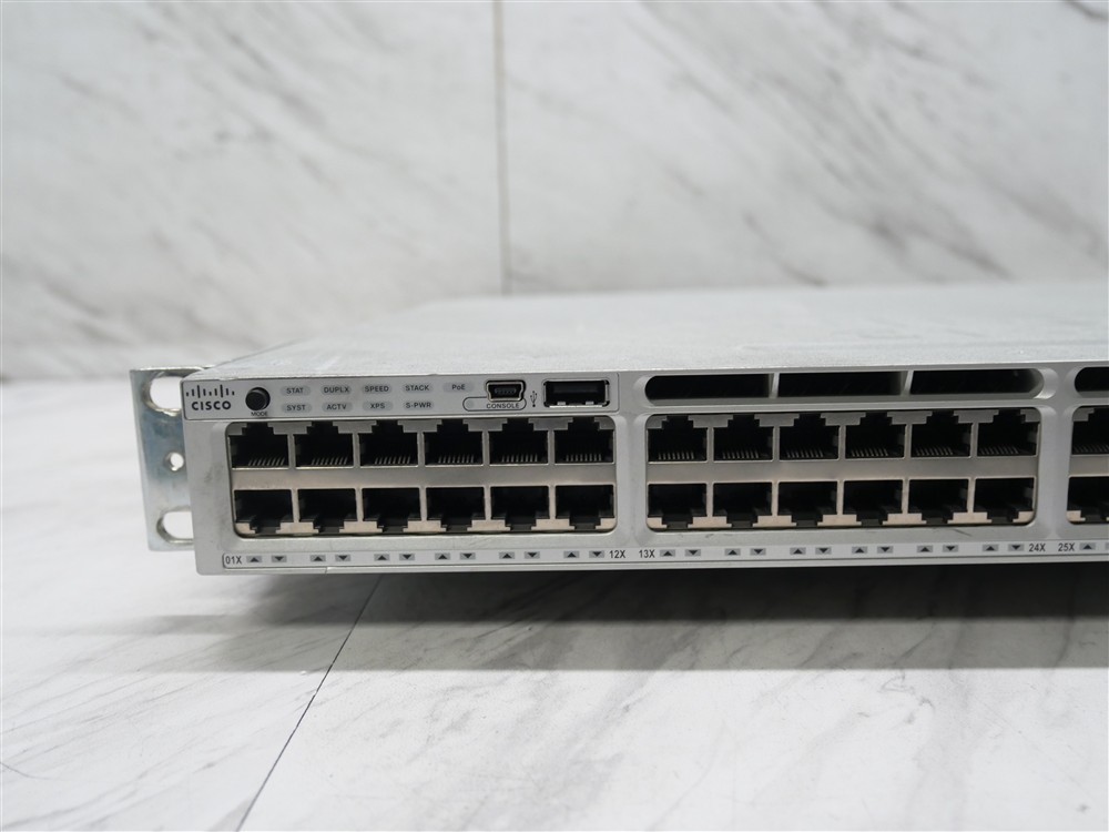 Cisco WS-C3850-48PW-SZ V04 48 Port Switch w/ 2 x Power Supplies! TESTED!