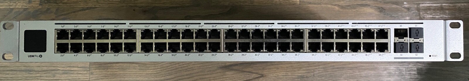 Ubiquiti UniFi 48-Port Managed Gigabit PoE Switch (USW-Pro-48-PoE) *PLEASE READ*