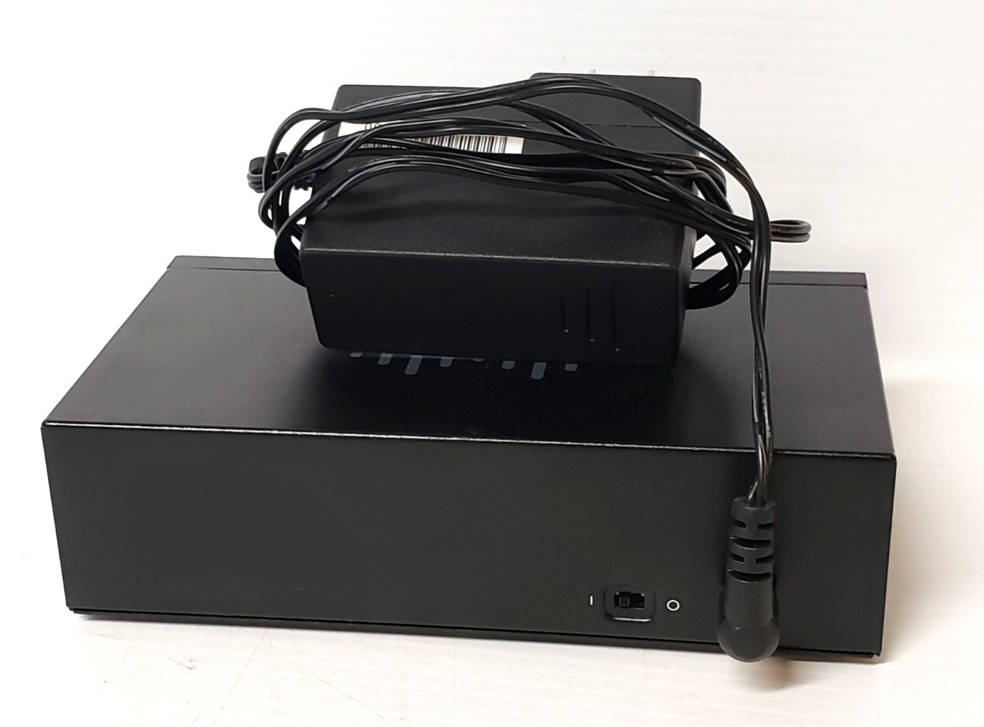 Cisco SF110D-16 Ethernet 16-Port 10/100 Desktop Business Wired Network Switch