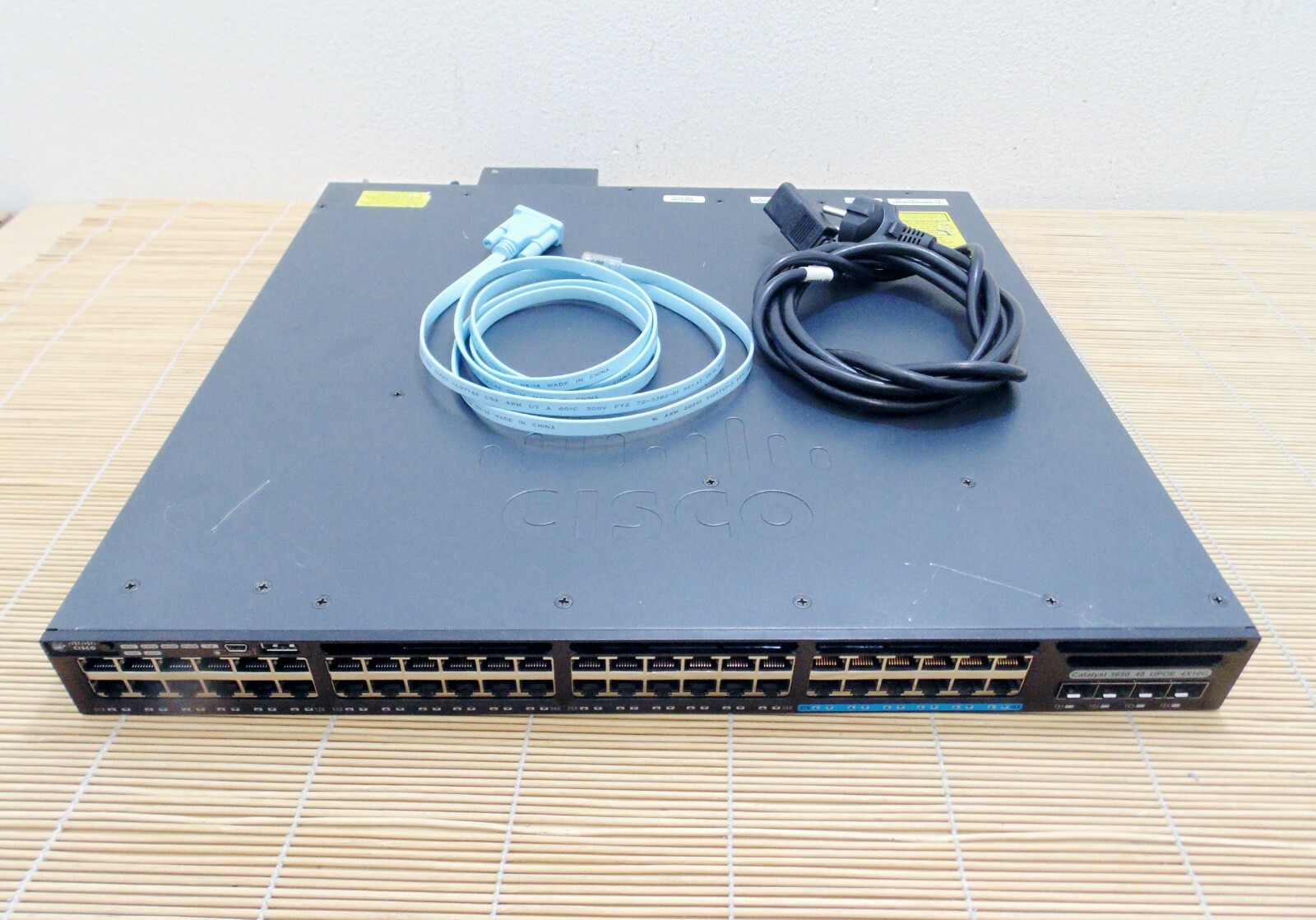 Cisco WS-C3650-12X48UQ-E 48 Ethernet ports 4x10G Uplink ports IpServices 1x PS