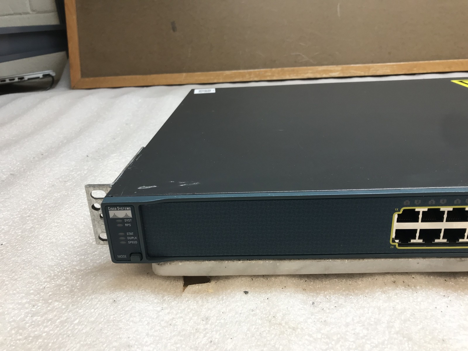 Cisco Catalyst 3560G 24 Port Gigabit Switch 4x SFP Ports WS-C3560G-24TS-S