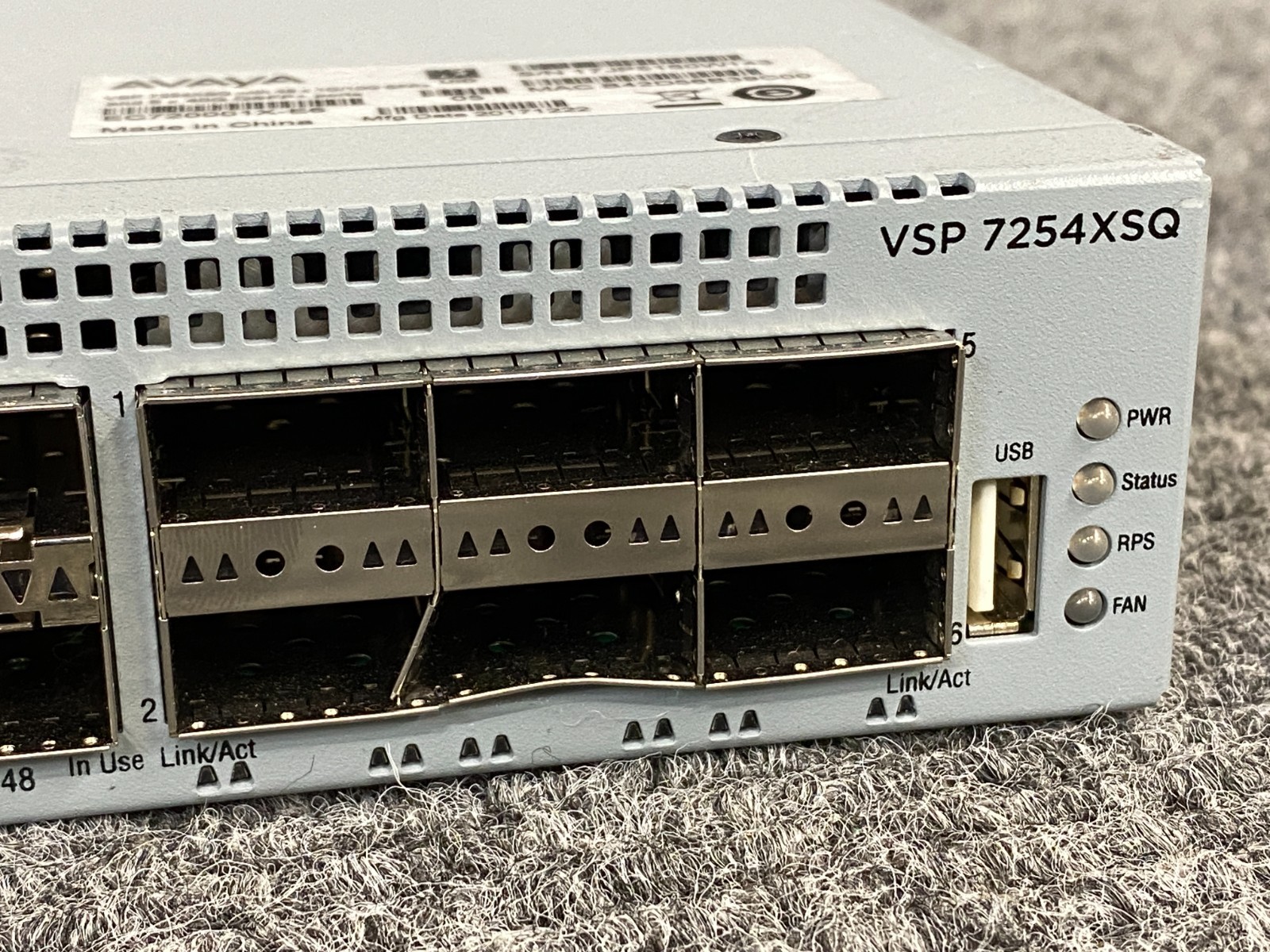 Avaya VSP 7254XSQ (EC720001X-E6) 48-Port Switch w/ 6x QSFP+ Ports w/Cord (As Is)