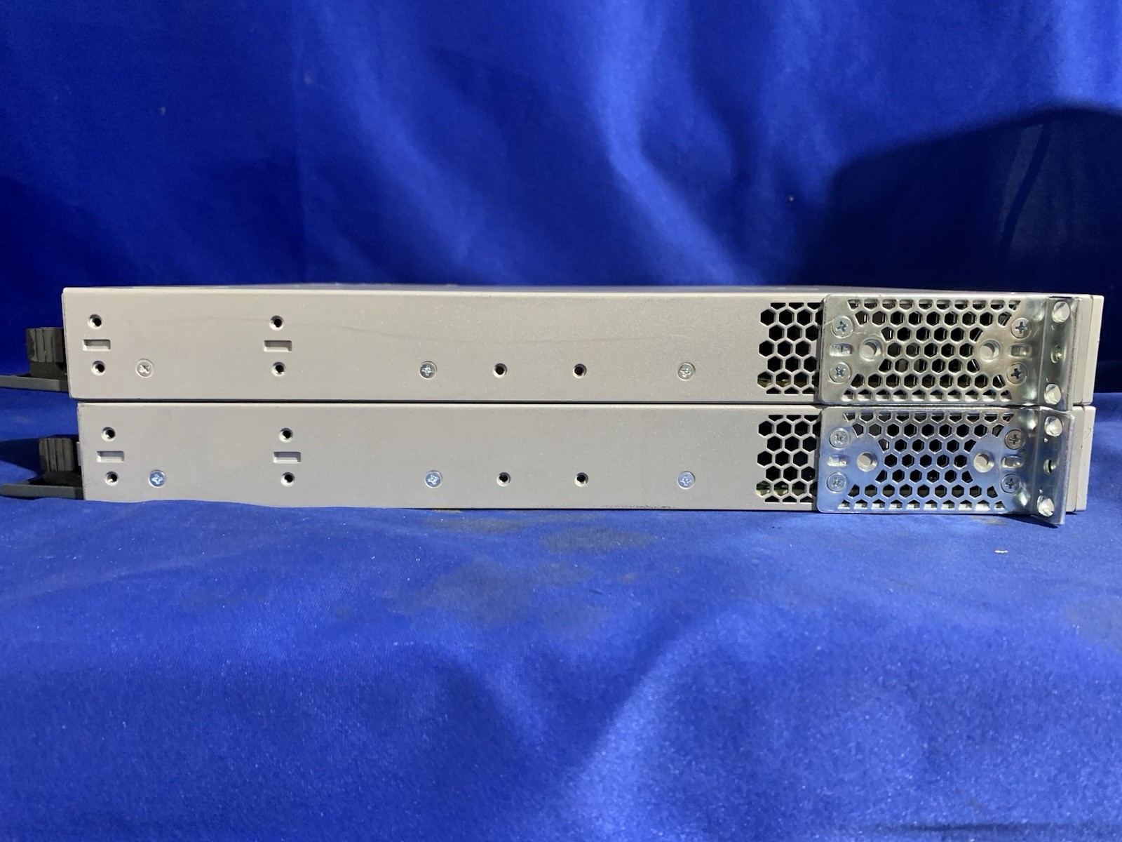 Cisco Catalyst WS-C3850-48P 48-Port PoE+ Switch C3850-NM-4-10G Network Module -2