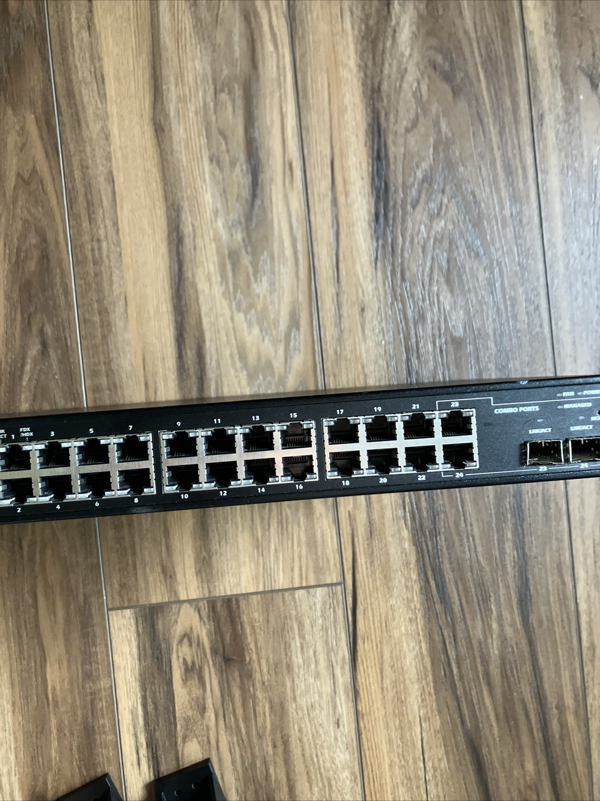 Dell Powerconnect 2824 24 Port Gigabit Ethernet Switch w/ Rack Ears Mount