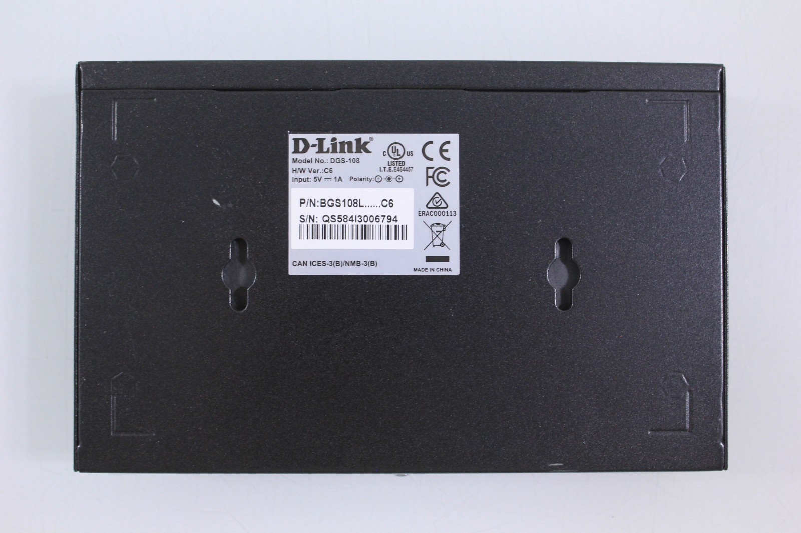 D-Link Desktop Switch DGS-108 – 8-Ports 10/100/1000Mbps