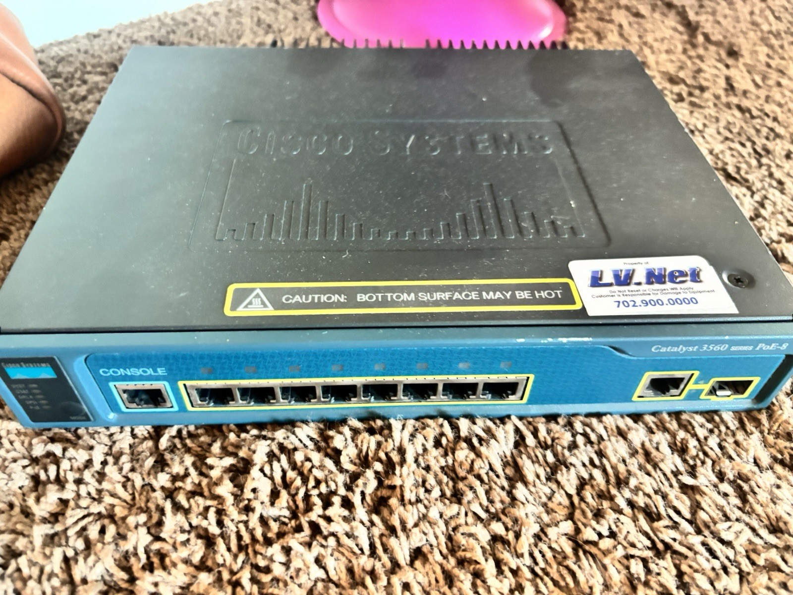 Cisco WS-C3560-8PC-S 8 Ethernet 10/100 ports POWERS ON READ