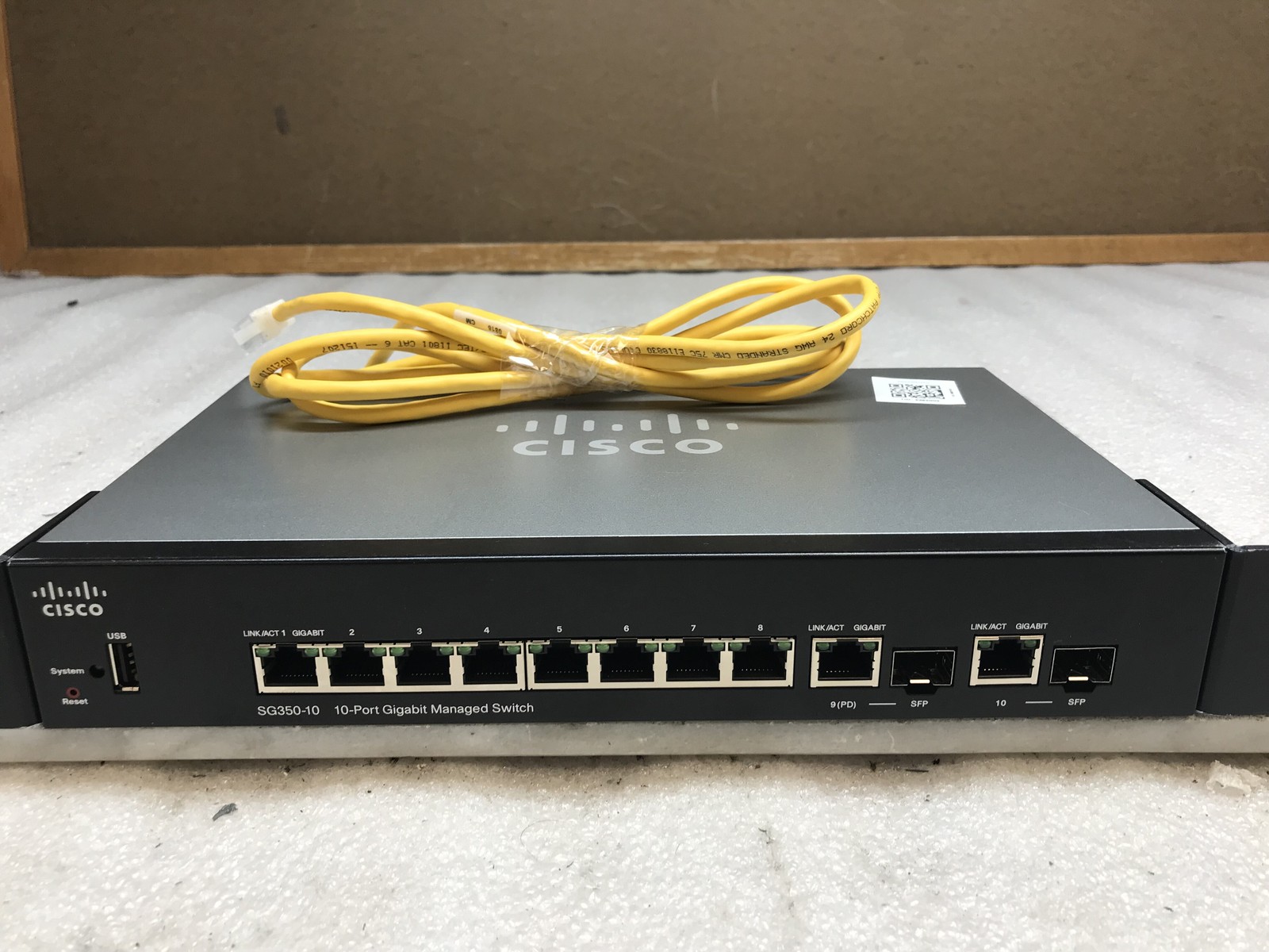 Cisco Systems SG350-10P 10-Port Gigabit Managed Switch w/ Ears (SG35010PK9NA)