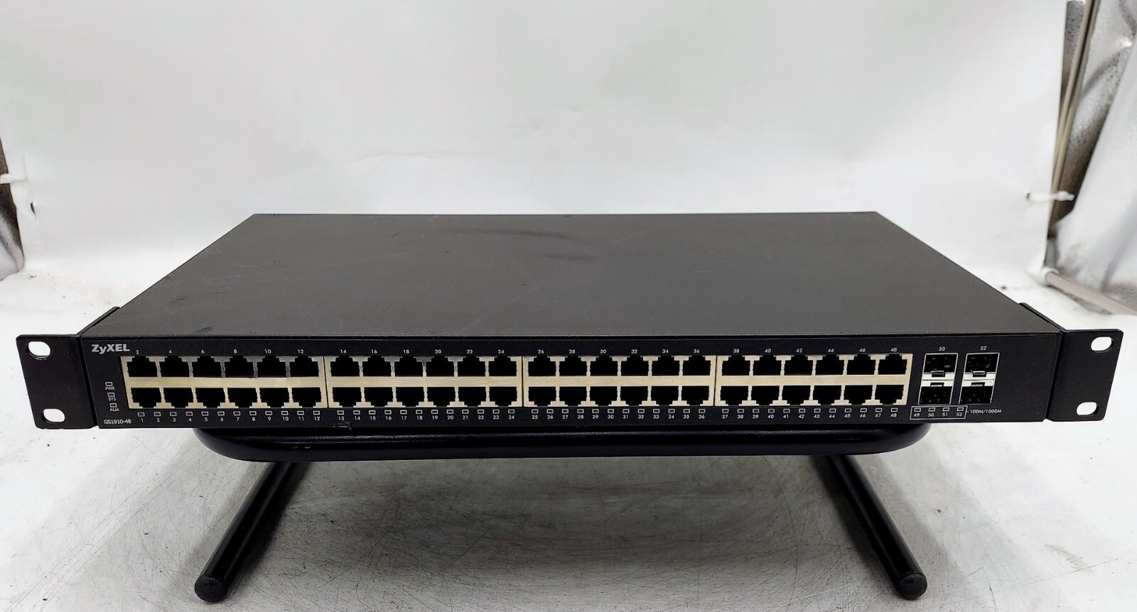 ZyXEL GS1910-48 48-port Rack-Mountable Plug-in Module Ethernet Switch