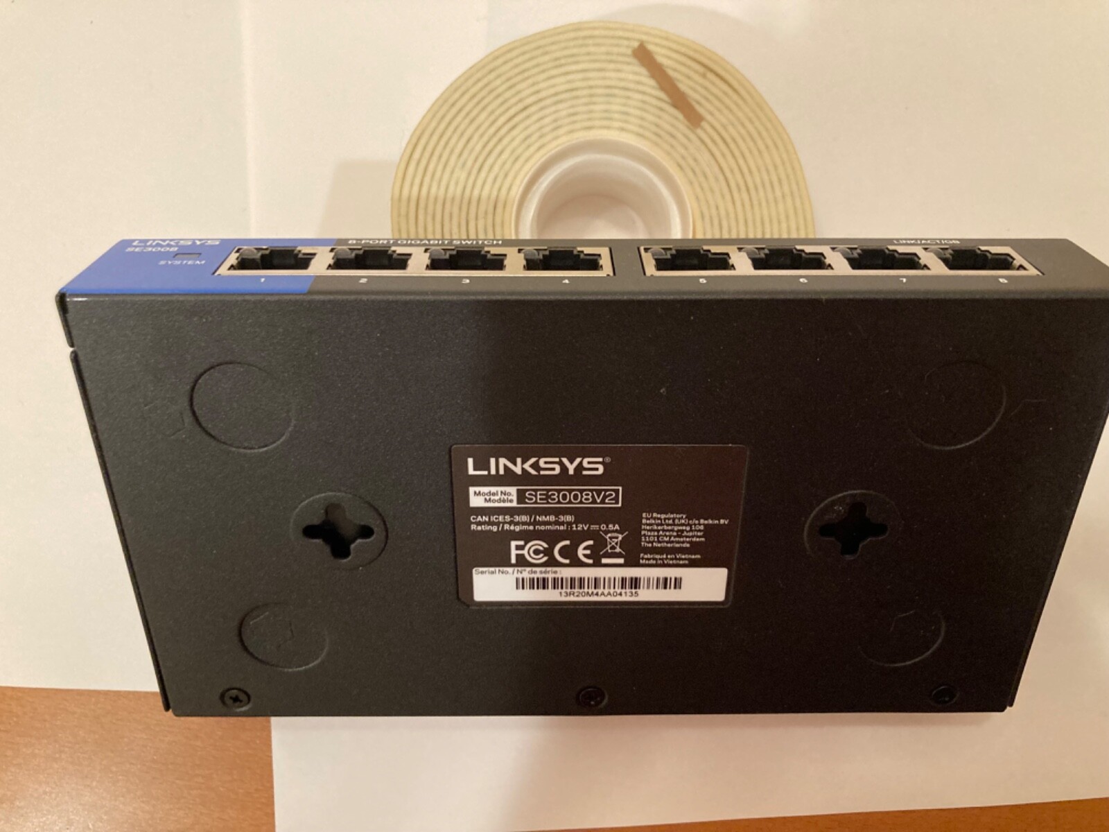 For Parts Linksys SE3008V2 8-Port Gigabit Ethernet Switch adapter cord, turns on