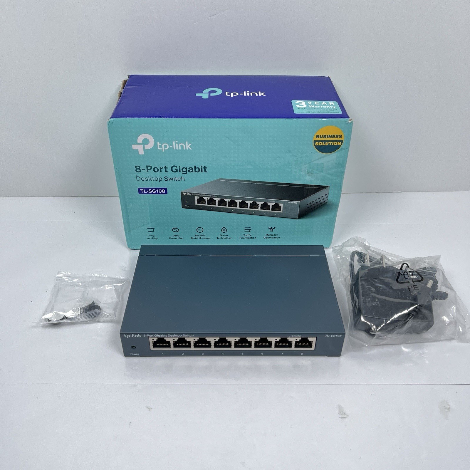 TP-Link TL-SG108 8-Port Gigabit Ethernet Switch Metal Fanless Unmanaged