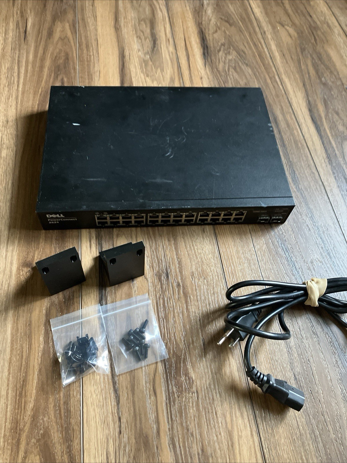 Dell Powerconnect 2824 24 Port Gigabit Ethernet Switch w/ Rack Ears Mount