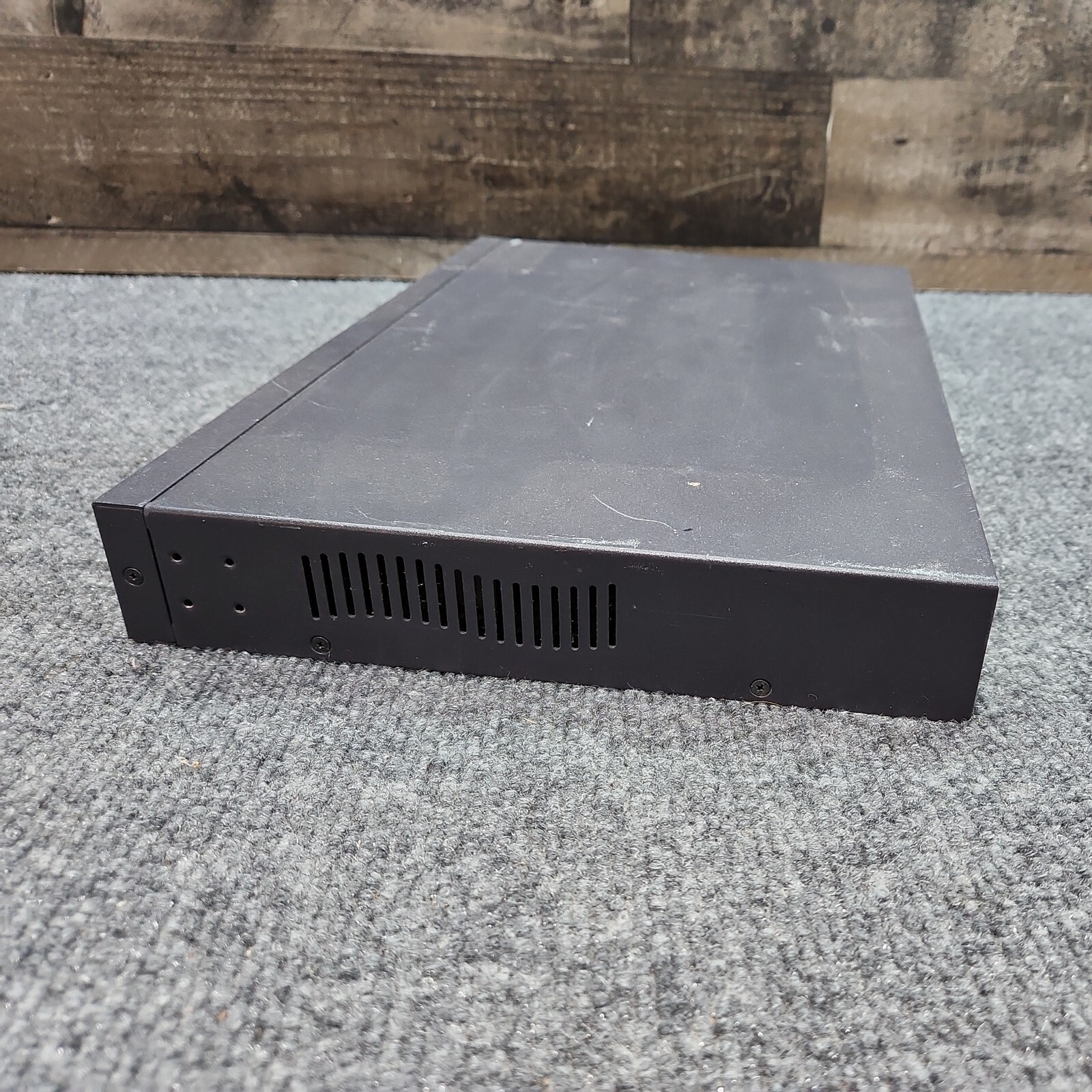 Dell PowerConnect 2724 Managed Switch 24-Port Network Hook up