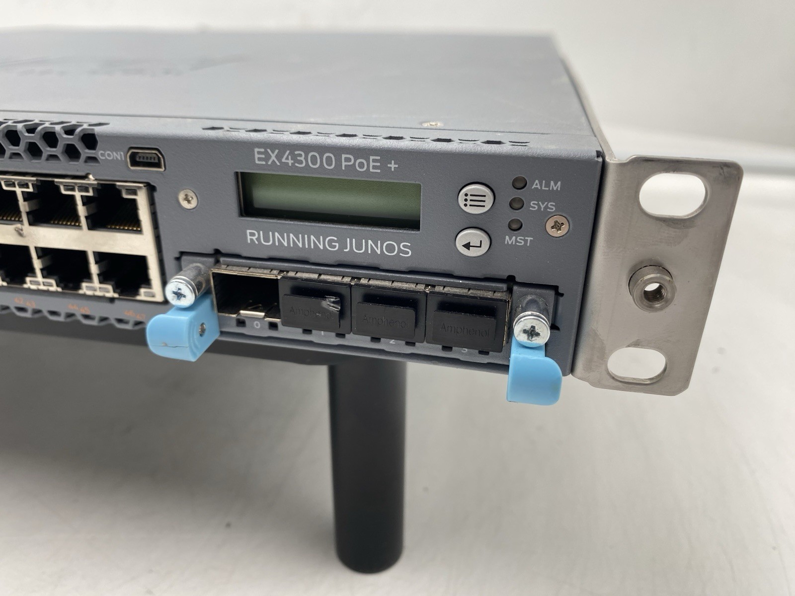 Juniper EX4300-48P / PoE+ 48-Port Switch w/ 2x PSU & 4 Port SFC 611-063980