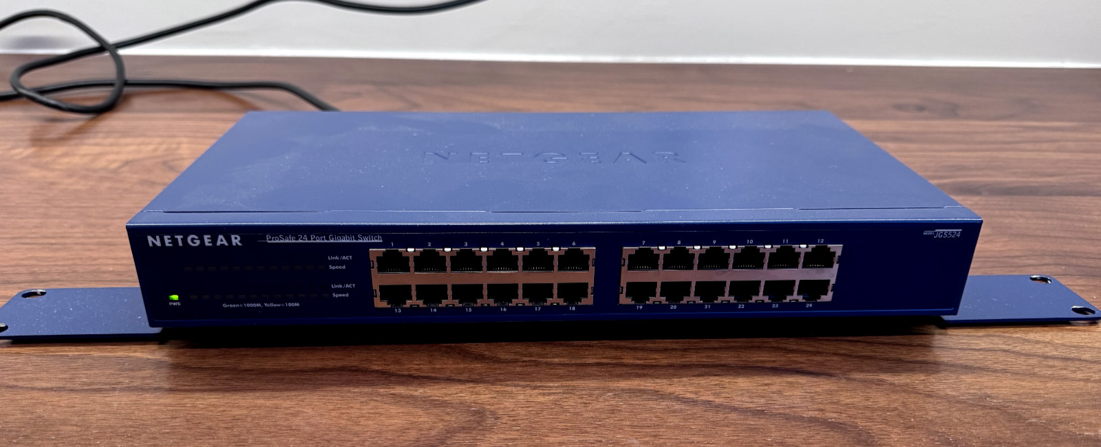 NetGear ProSafe 24-Port Gigabit Ethernet Switch JGS524 v2