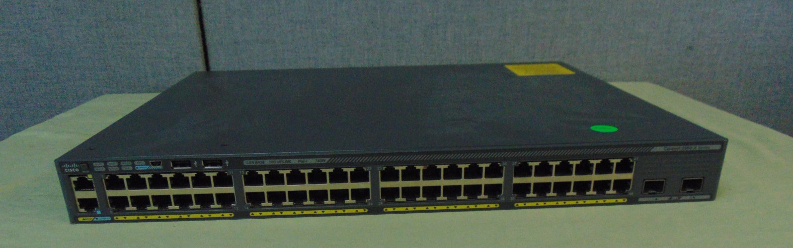 CISCO Catalyst 2960-X WS-C2960X-48FPD-L V08 48 Port Network Switch