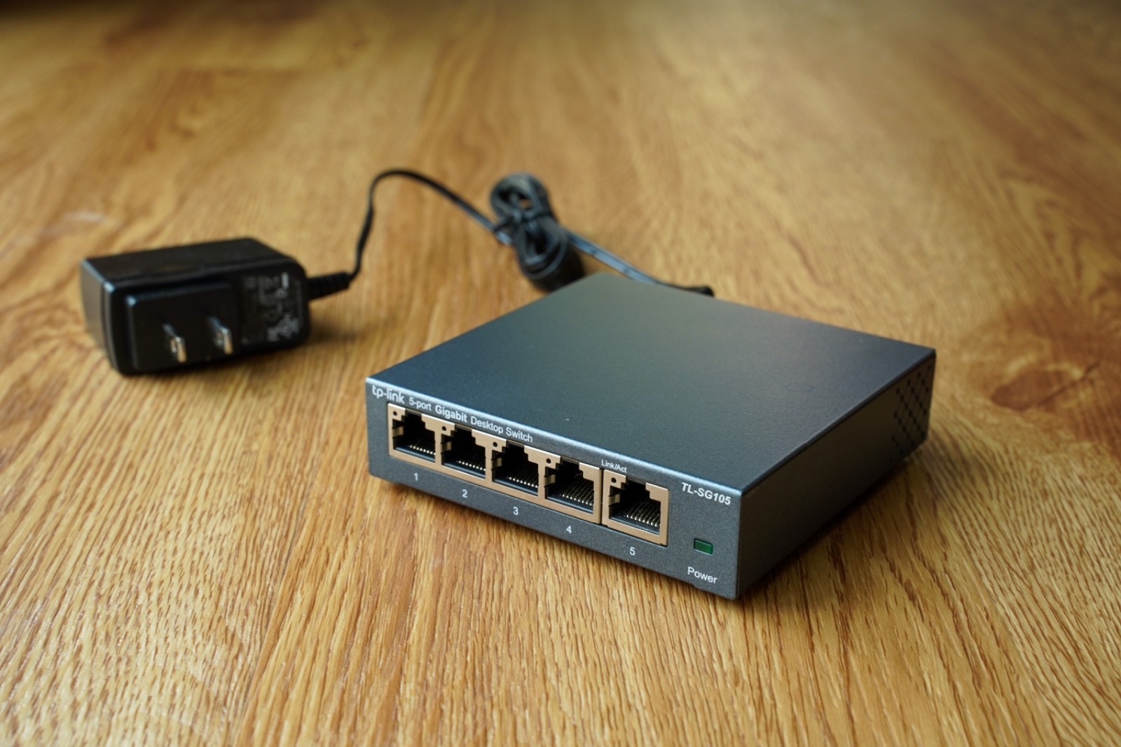 TP-Link TL-SG105 5-Port Gigabit Easy Smart Switch w/ AC Adapter FREE SHIPPING