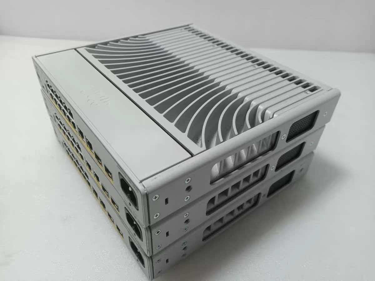 Cisco Catalyst C9200CX-12P-2X2G Port 1G Network Essential. #S-40