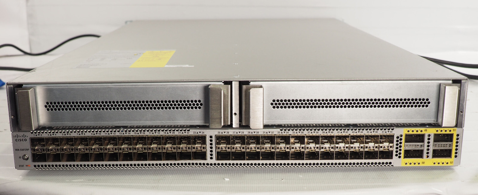 CISCO Nexus N5K-C56128P-V03 48 SFP 4 XFP Port 2.56 Tbps 10GbE Switch