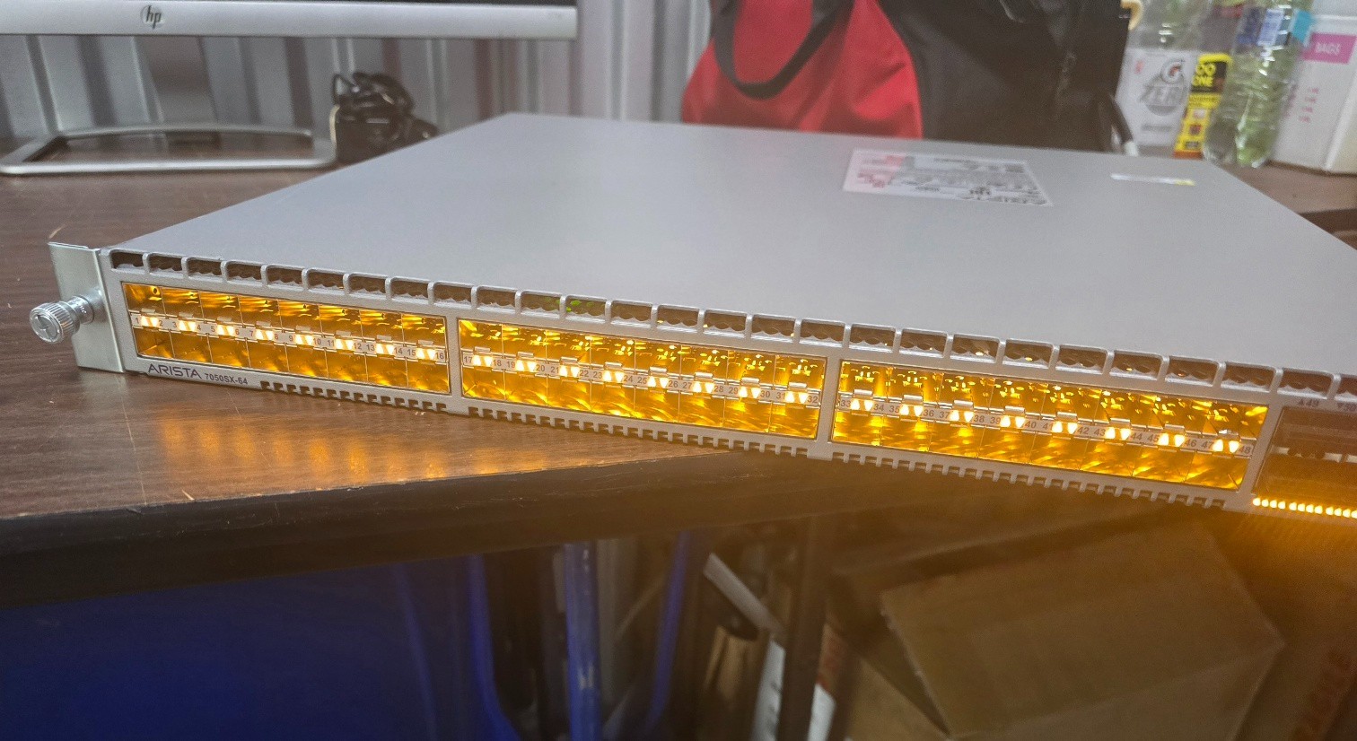 DCS-7050SX-64-F: Arista 48-port 10GbE SFP+ 4-port QSFP+ switch w/dual P/S