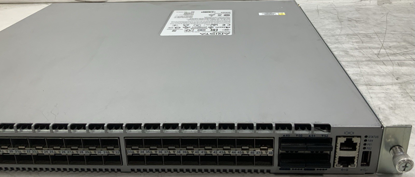 Arista DCS-7050SX-64-F 48x10GbE SFP+ 4xQSFP+ Front-to-Rear Air 2x PWR-500AC-F