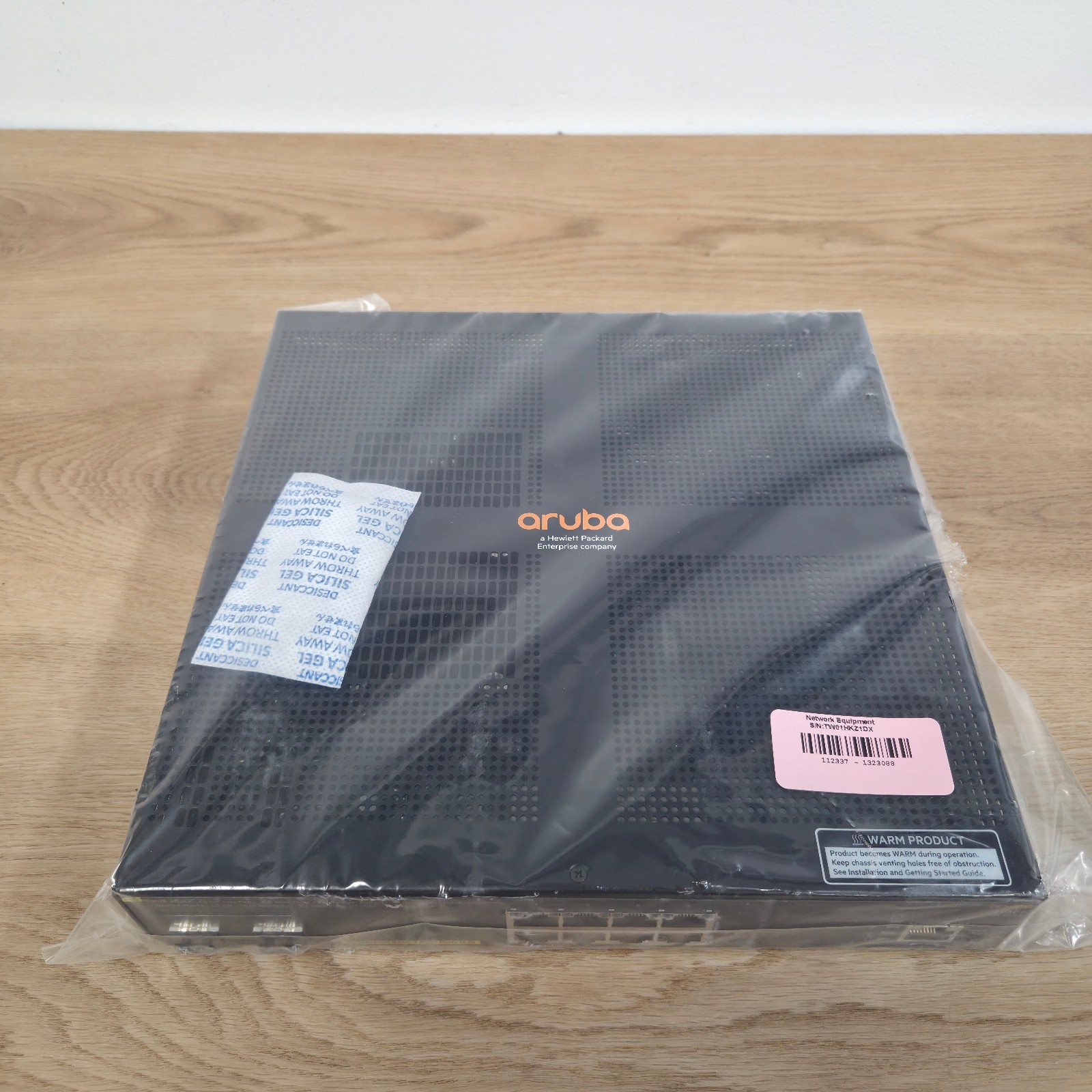 HPE Aruba JL258A 8-Port PoE Gigabit Switch