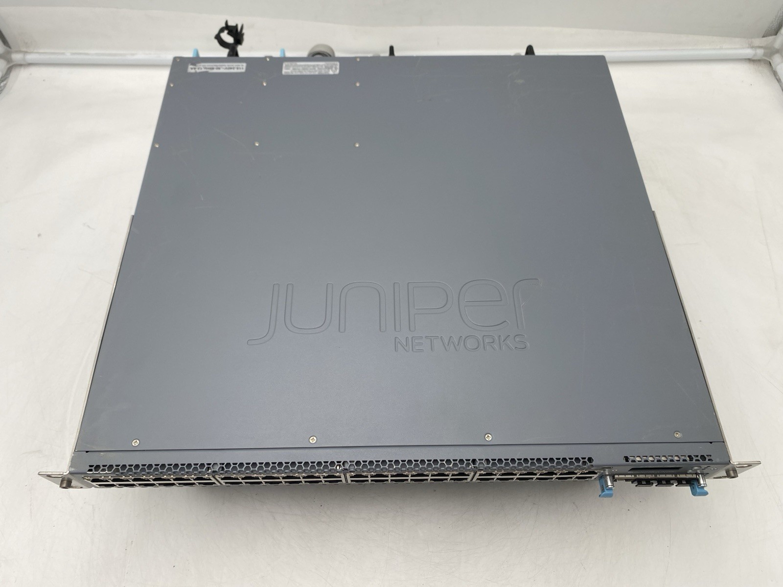 Juniper EX4300-48P / PoE+ 48-Port Switch w/ 2x PSU & 4 Port SFC 611-063980