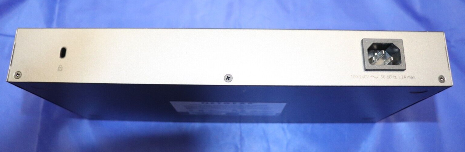 Netgear ProSafe Plus JFS524E 24-Port Fast Ethernet Unmanaged Switch