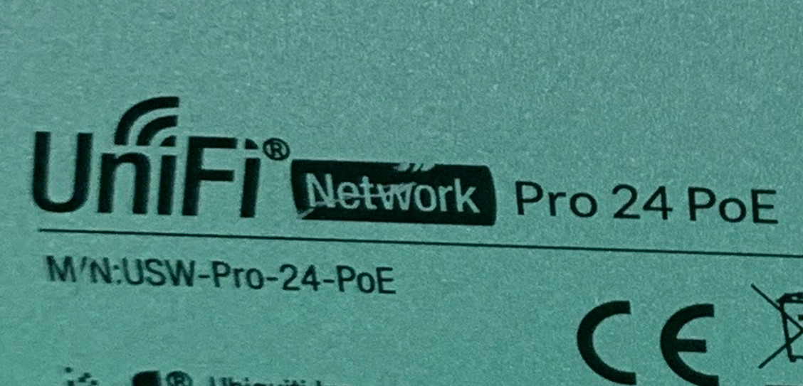 Ubiquiti UniFi Pro 24-Port Gigabit PoE Switch (USW-Pro-24-PoE) *PLEASE READ*
