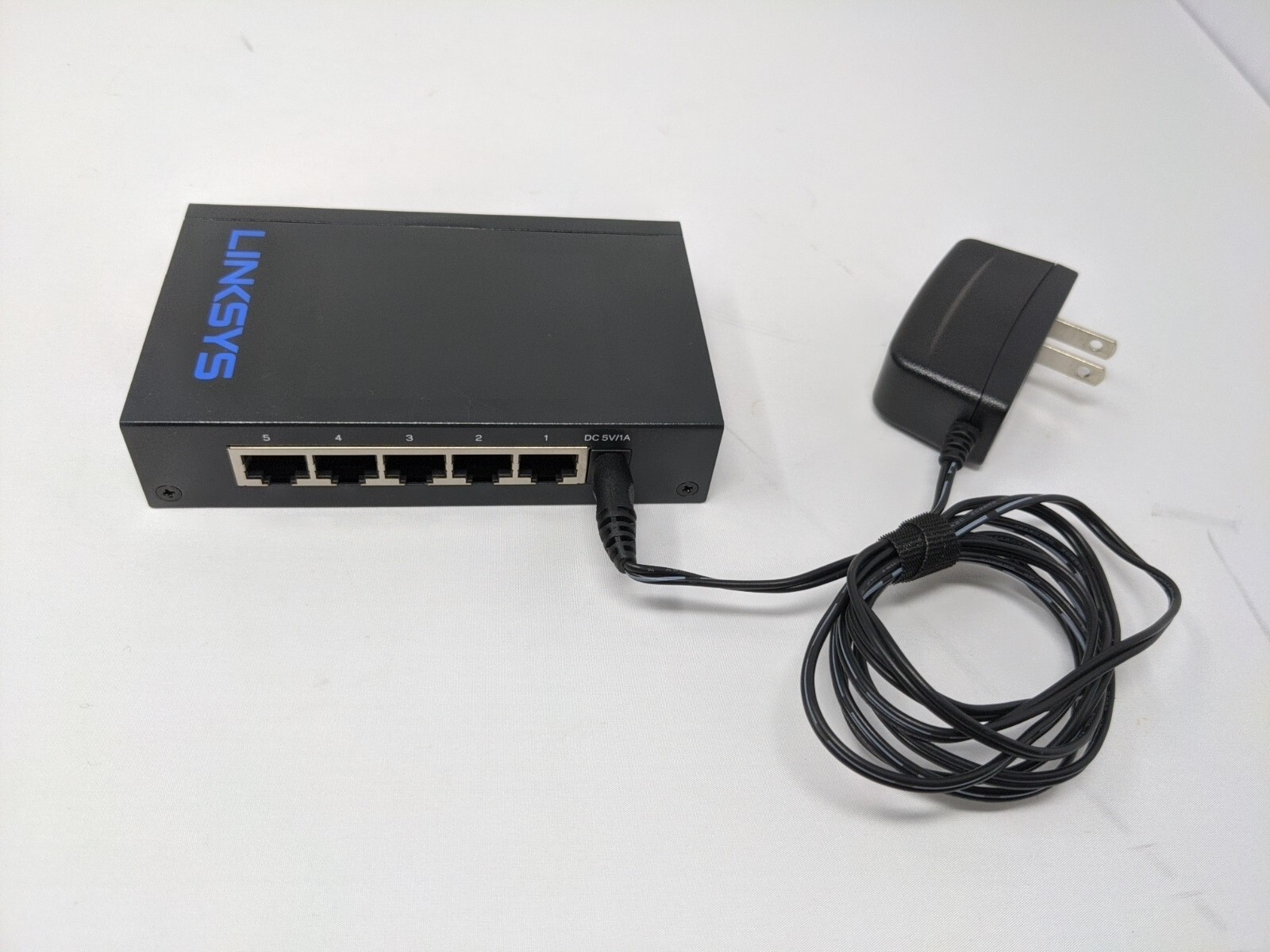 Linksys SE3005 V2 5-port Gigabit Ethernet Switch