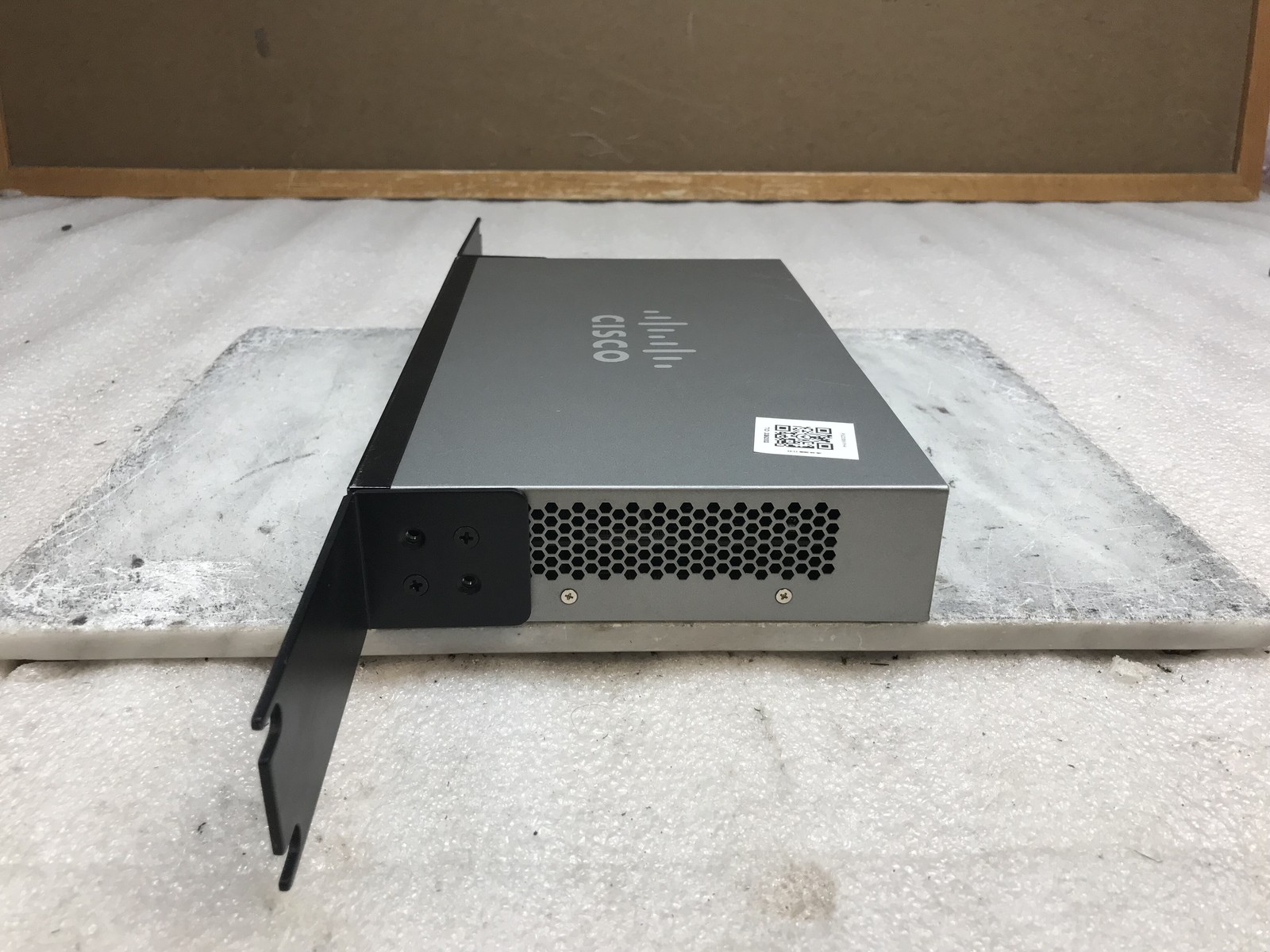 Cisco Systems SG350-10P 10-Port Gigabit Managed Switch w/ Ears (SG35010PK9NA)