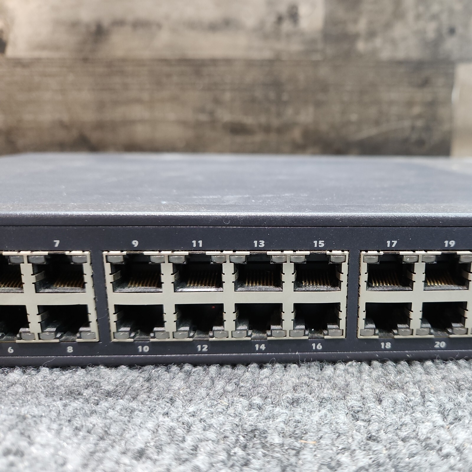 Dell PowerConnect 2724 Managed Switch 24-Port Network Hook up