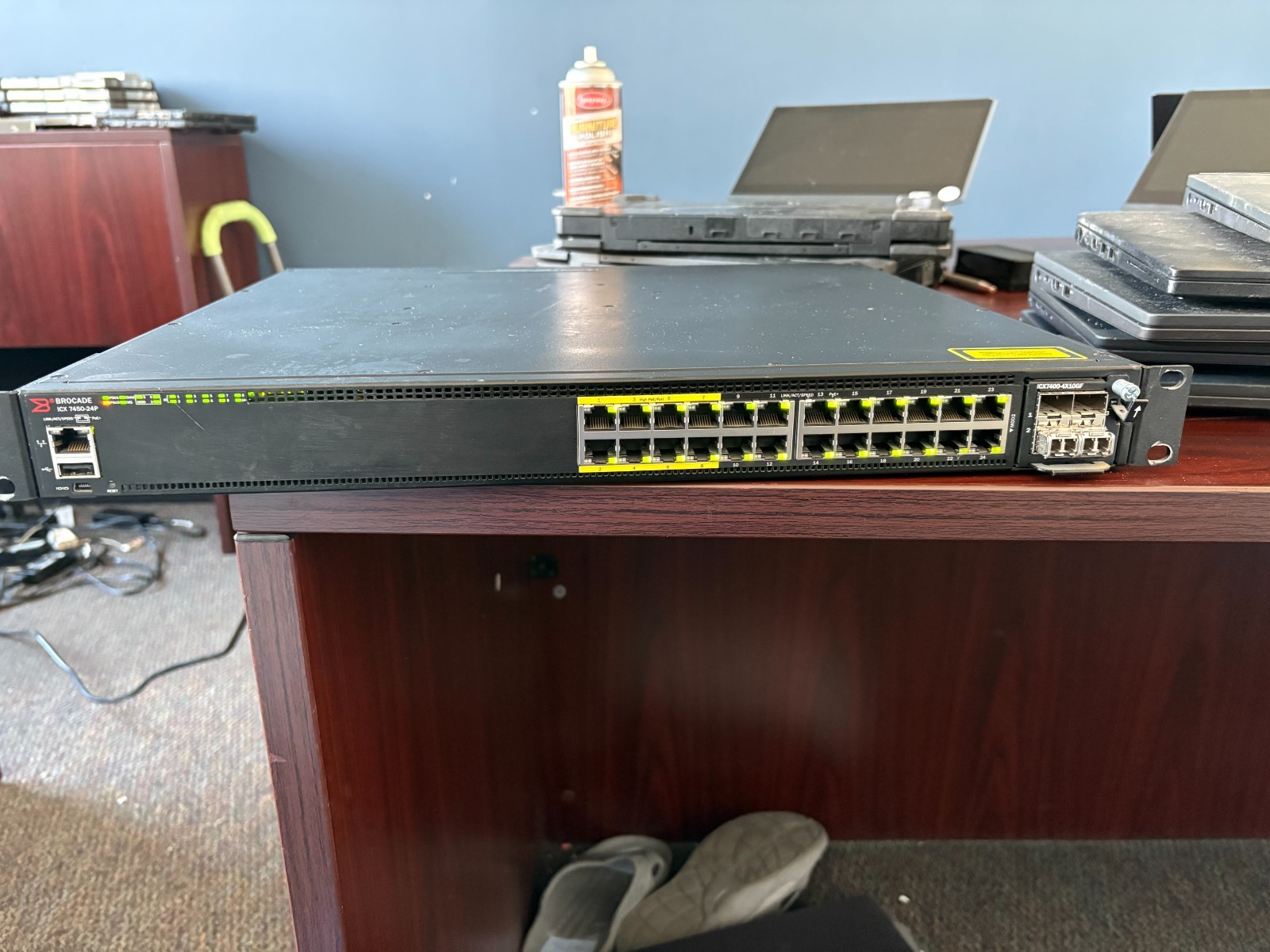 icx7450-24p WITH ICX 7400-4X10GF CARD WITH DUAL SUPPLY B GARDE