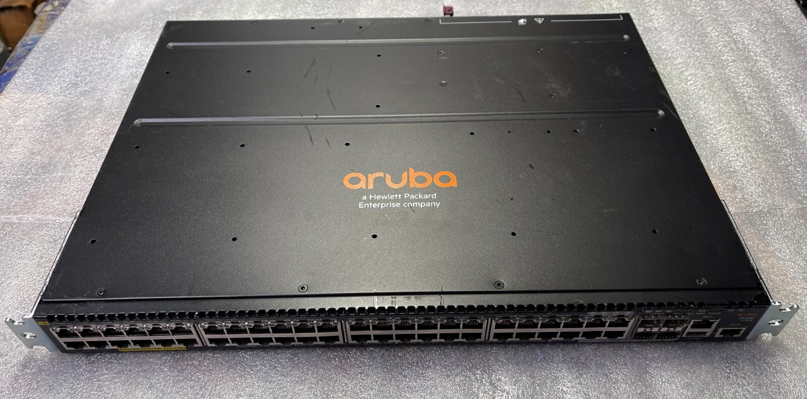 HPE Aruba JL322A 2930M 48G PoE+ 1-slot Switch with 1 x PSU 1050W racker USED