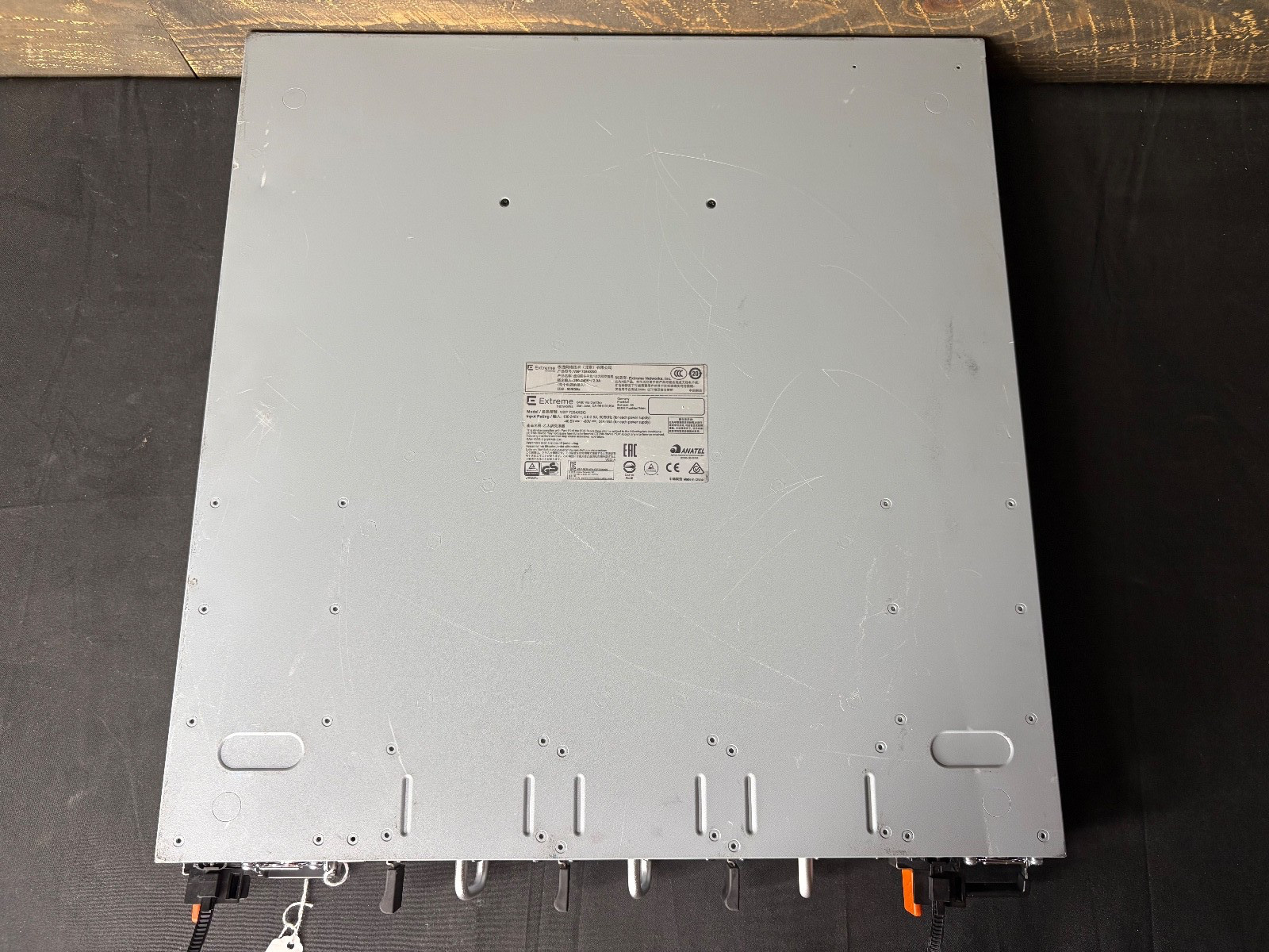 Avaya-Extreme VSP7254XSQ 48 Port Switch EC720001X-E6