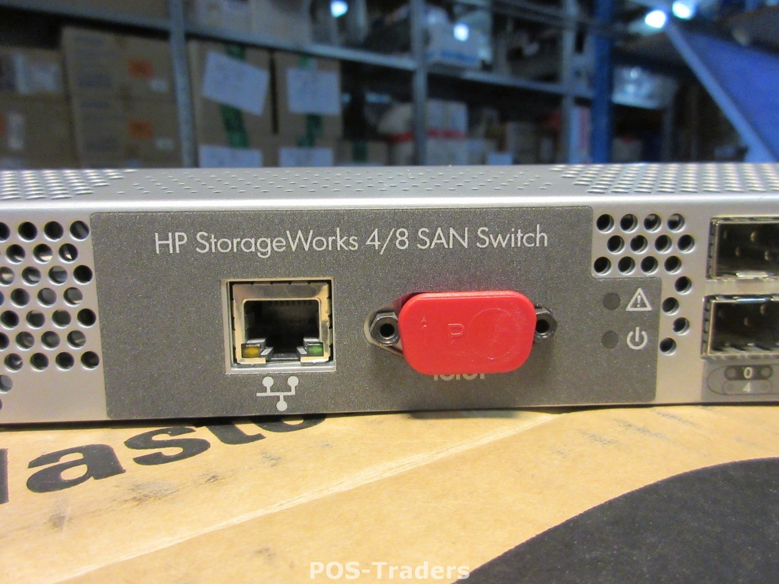 HP A8000A StorageWorks 4/8 Base SAN Switch 4Gb Fibre Ch Full Duplex 411839-001
