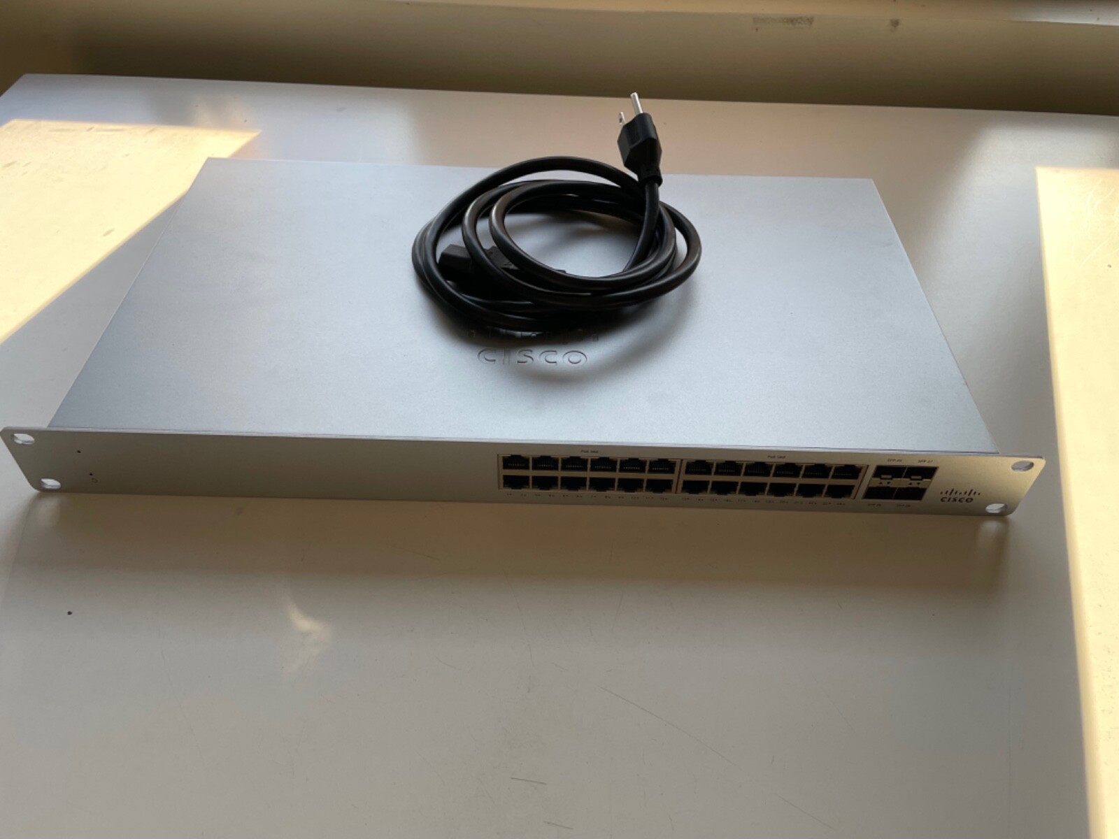 Cisco Meraki MS120-24P-HW 24-Port Gbe PoE Cloud-Managed Switch
