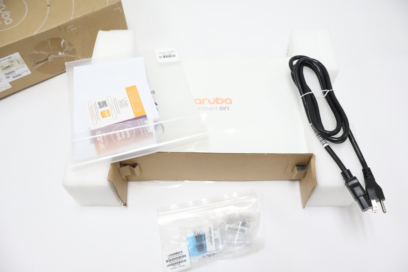Aruba Instant On 1830 JL814A | 48-Port Gigabit Switch | 4x SFP | OPEN BOX NEW