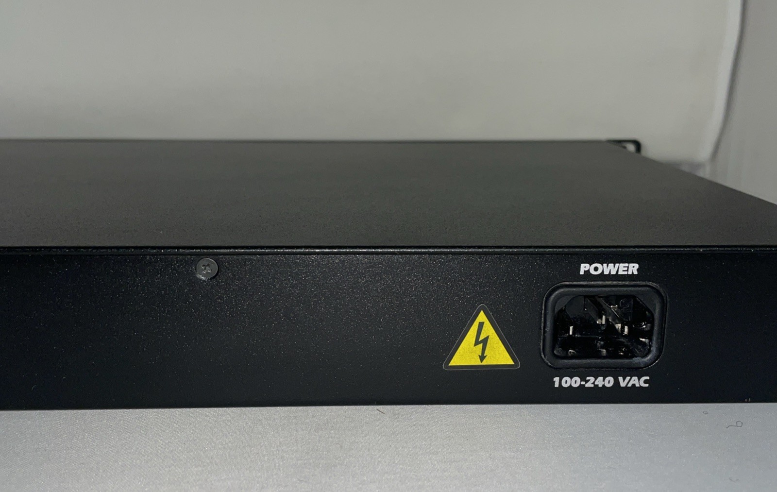 Dell PowerConnect 2848 48-Port Gigabit Managed Ethernet Switch w/ Rack Ears
