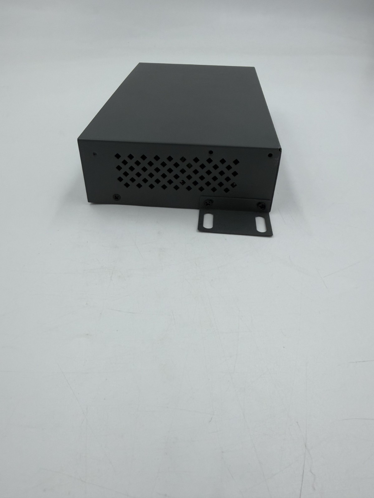 Yuanley 11-port Gigabit Ethernet Switch with 8-Port PoE