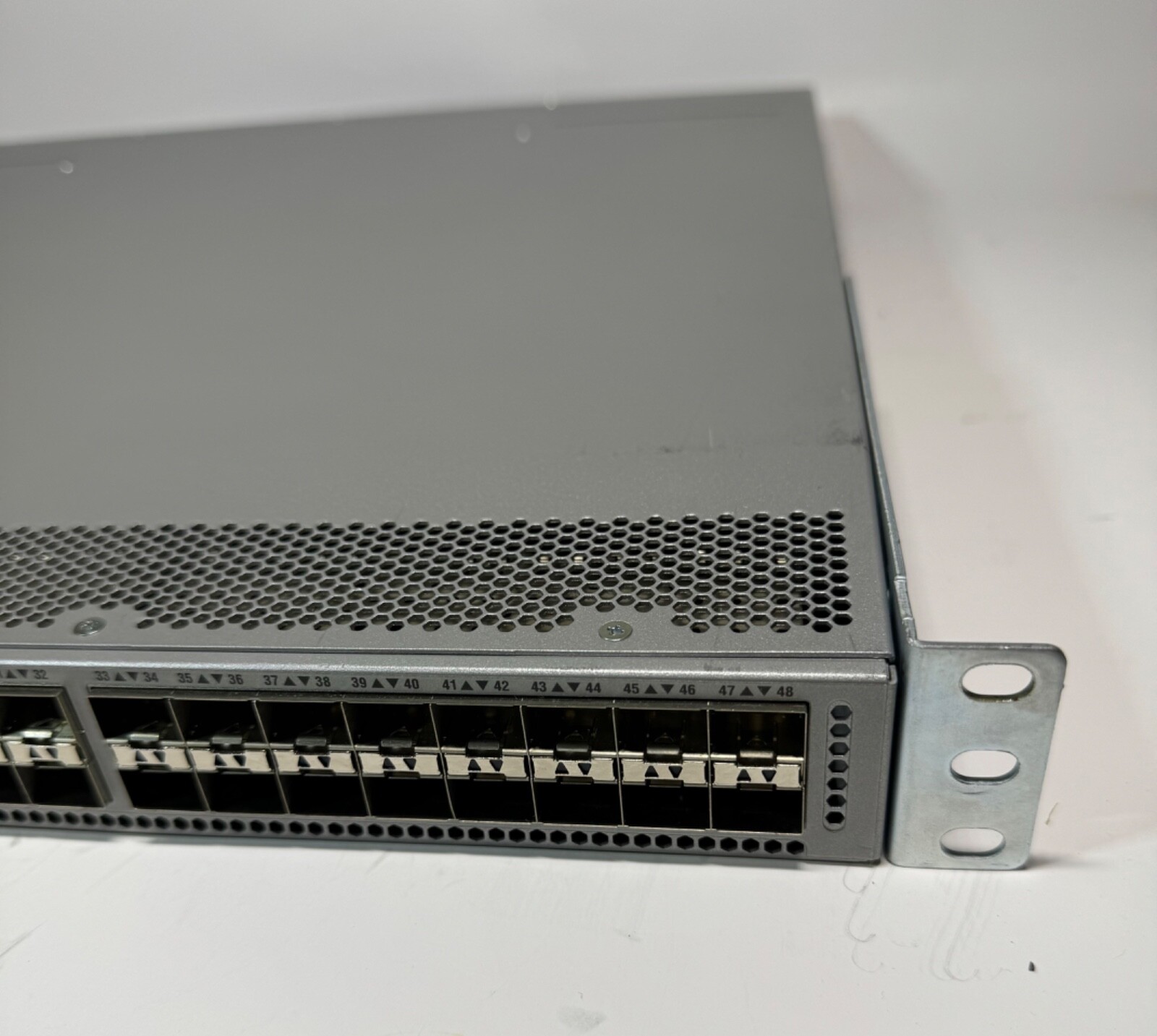 Cisco Nexus 3548P-10G N3K-C3548P-10G V02 48-Port SFP+ Switch w/ Dual Power