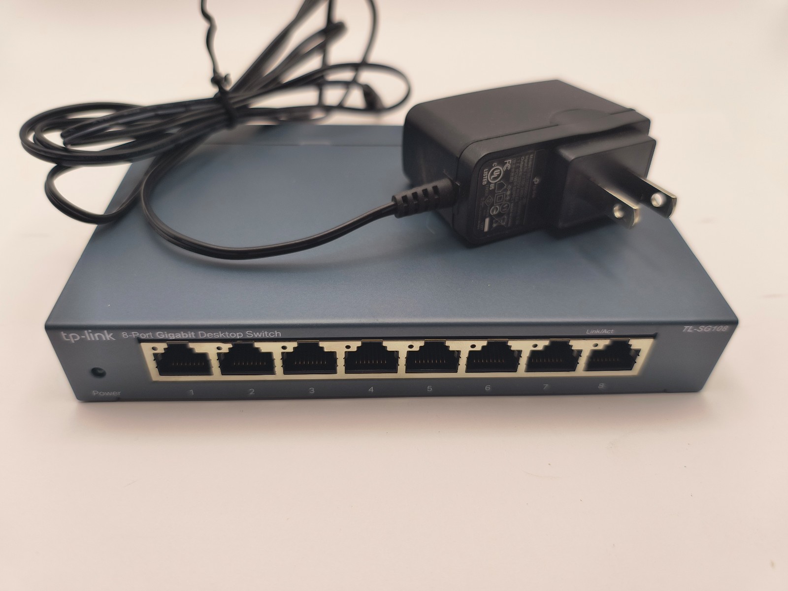 TP‑Link TL‑SG108 8‑Port Gigabit Desktop Switch Tested Working w/ Power Adapter