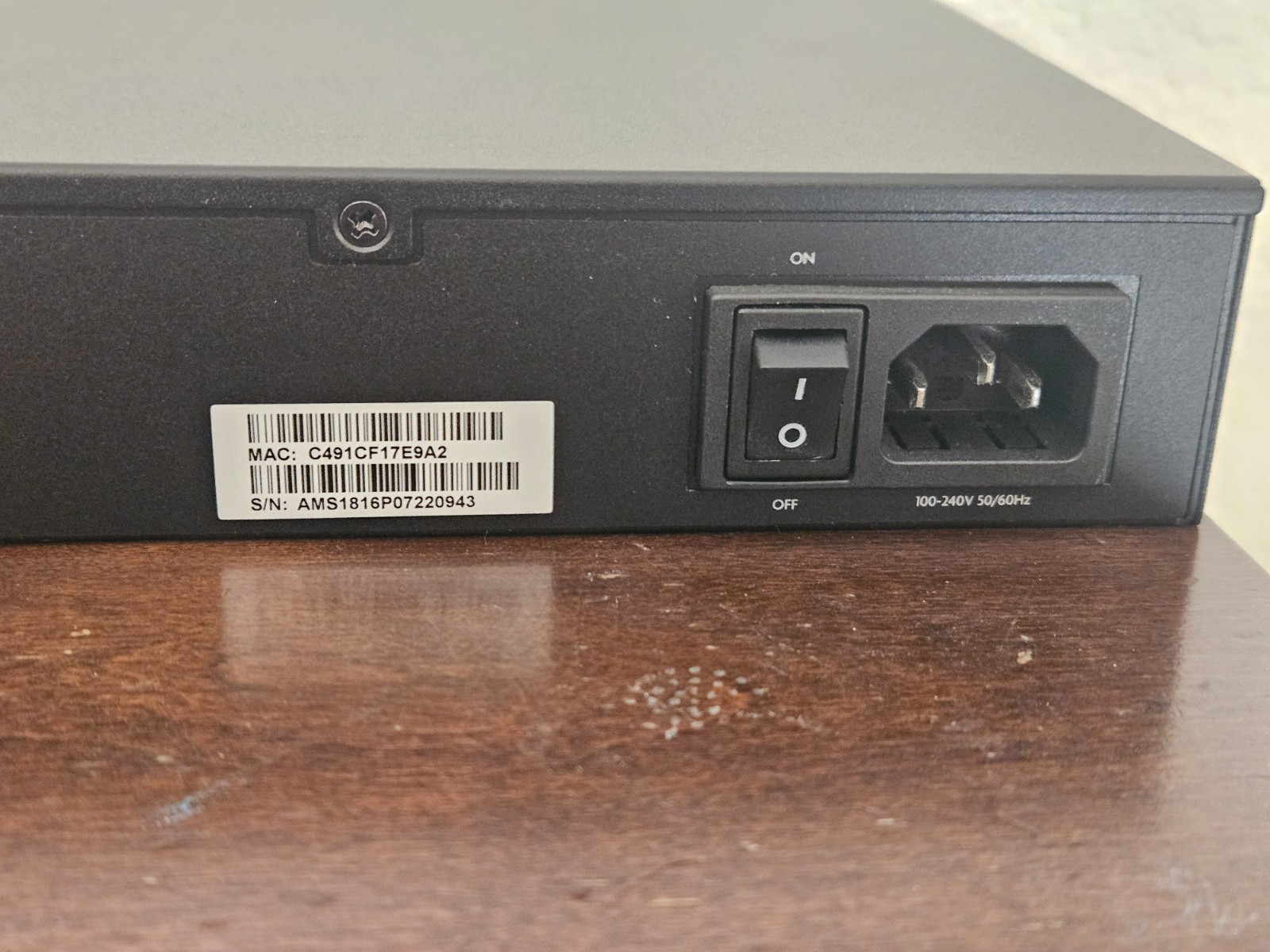 Luxul AMS-1816P AV Series 18-Port 16 Gigabit PoE+ Ports L2/L3 Managed Switch