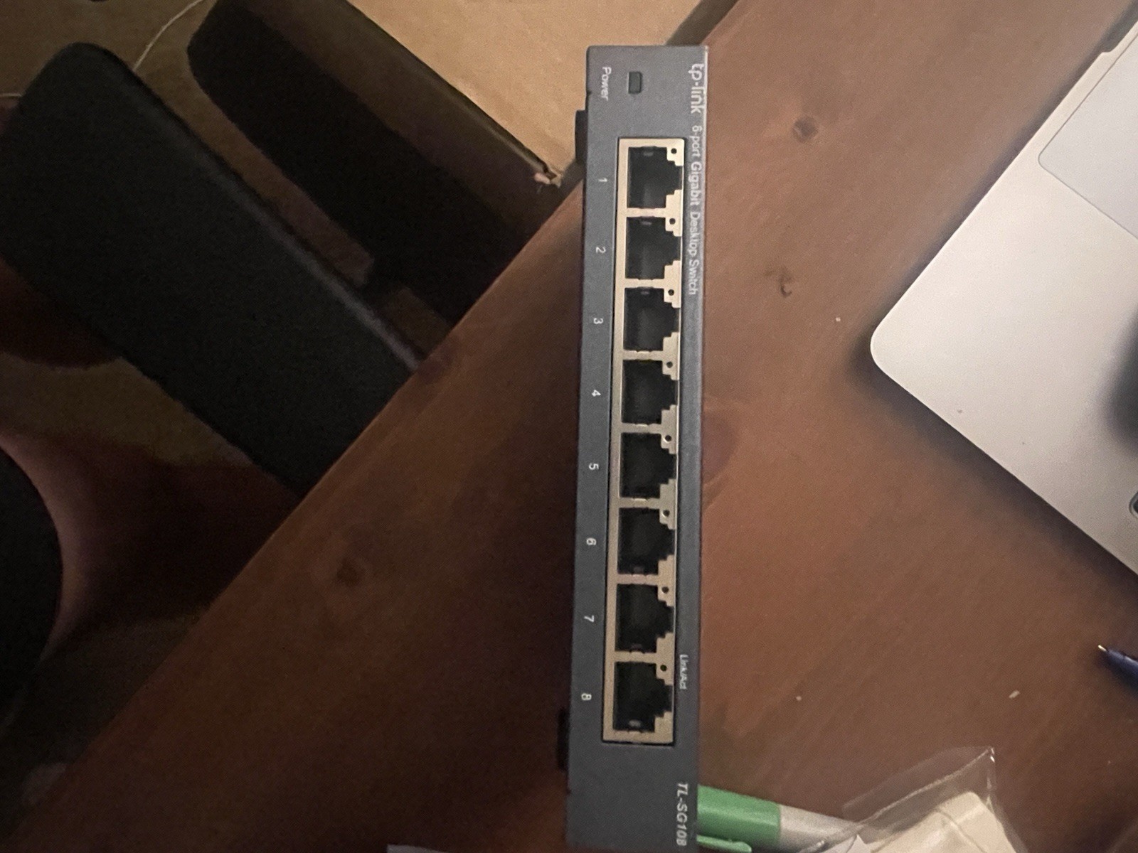 TP-Link TL-SG108 8-Port 10/100/1000 Gigabit Ethernet Desktop Switch