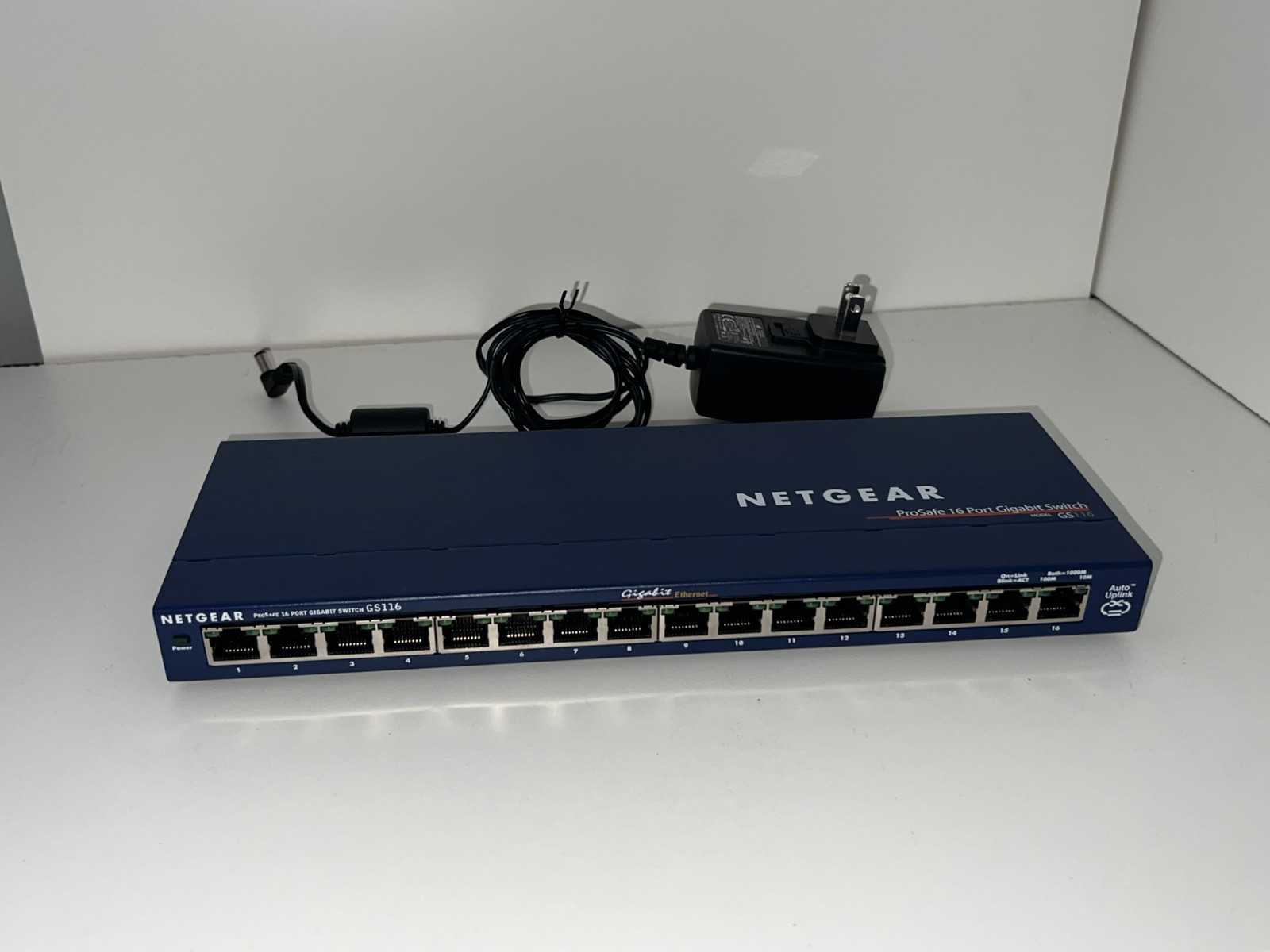 NETGEAR ProSafe GS116 v2 16 Port Gigabit Switch w/Power Adapter