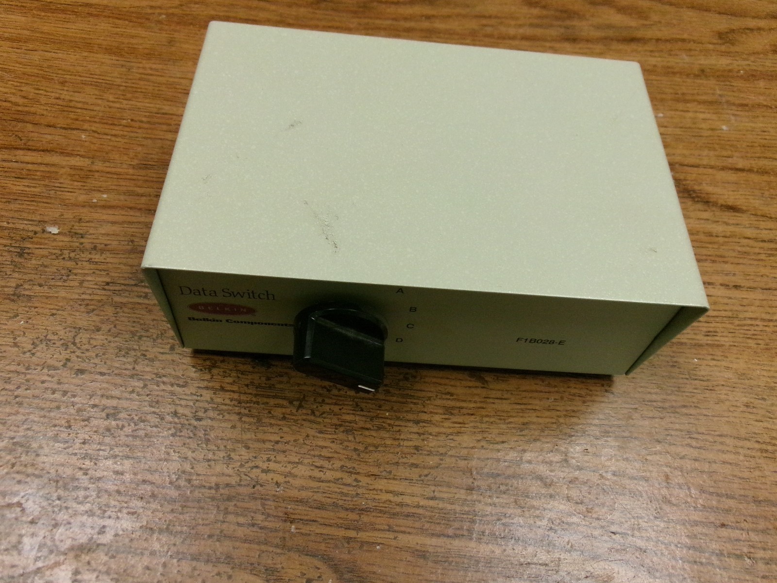 Belkin 4 Port Data Transfer Switch (F1B028E) External Switch Brand New
