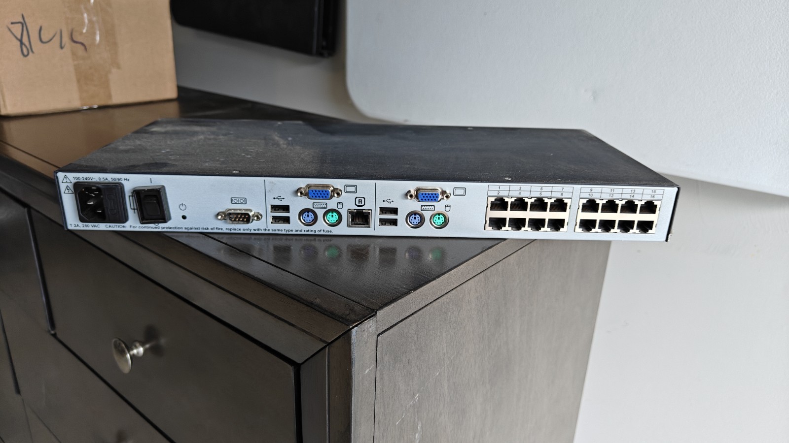 Avocent AutoView 2015 16-Port Rack-Mount Data Transfer Switch Fast Ethernet