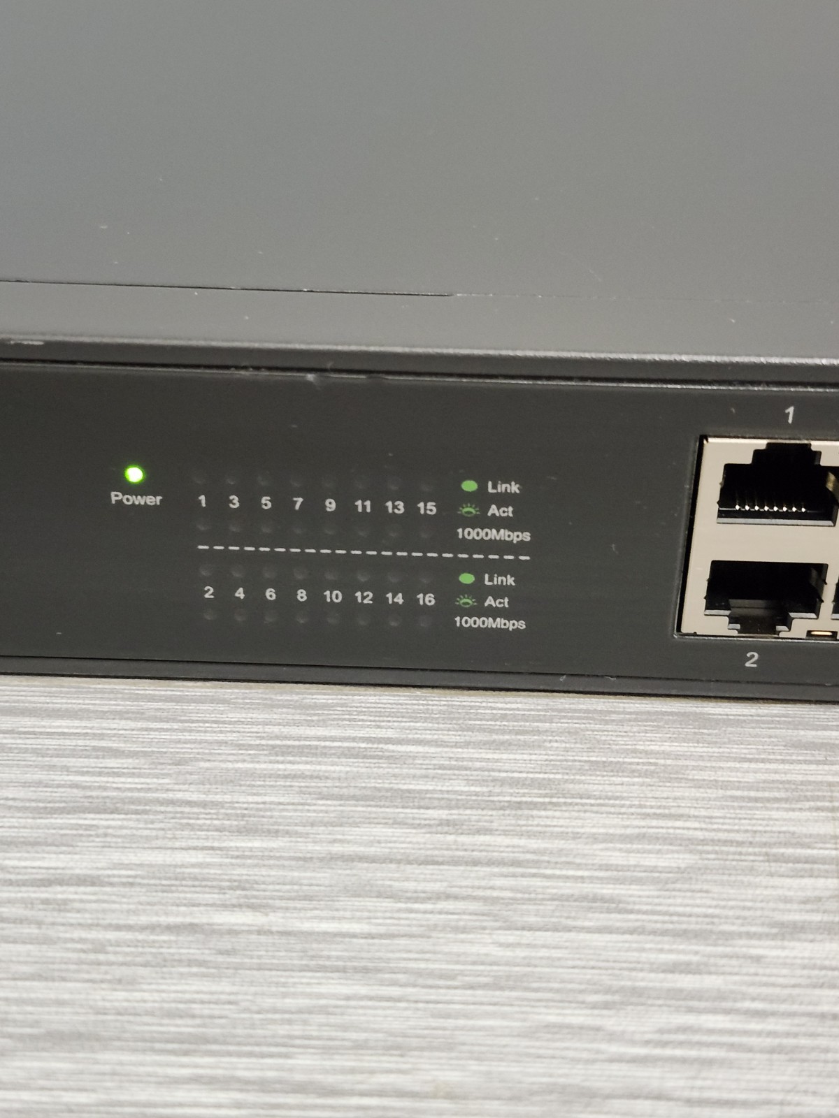 TP-Link TL-SG1016D 16-Port Gigabit Easy Switch