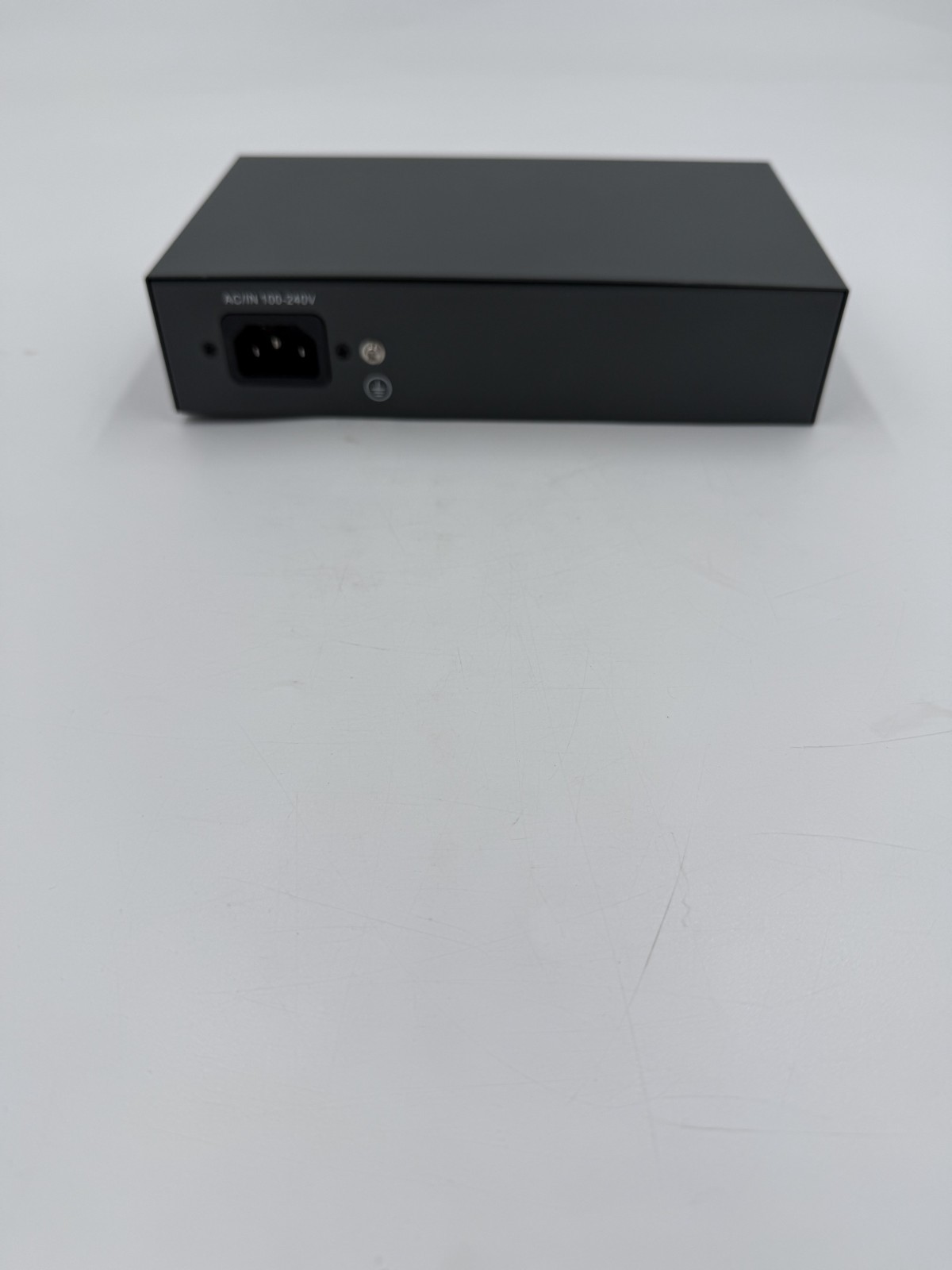 Yuanley 11-port Gigabit Ethernet Switch with 8-Port PoE